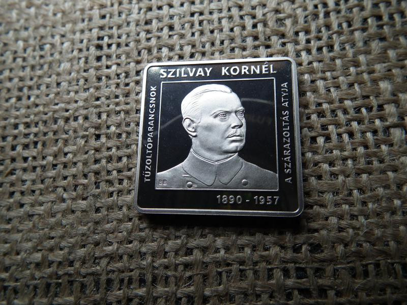 2000 forintos érme, 2015, Szilvay