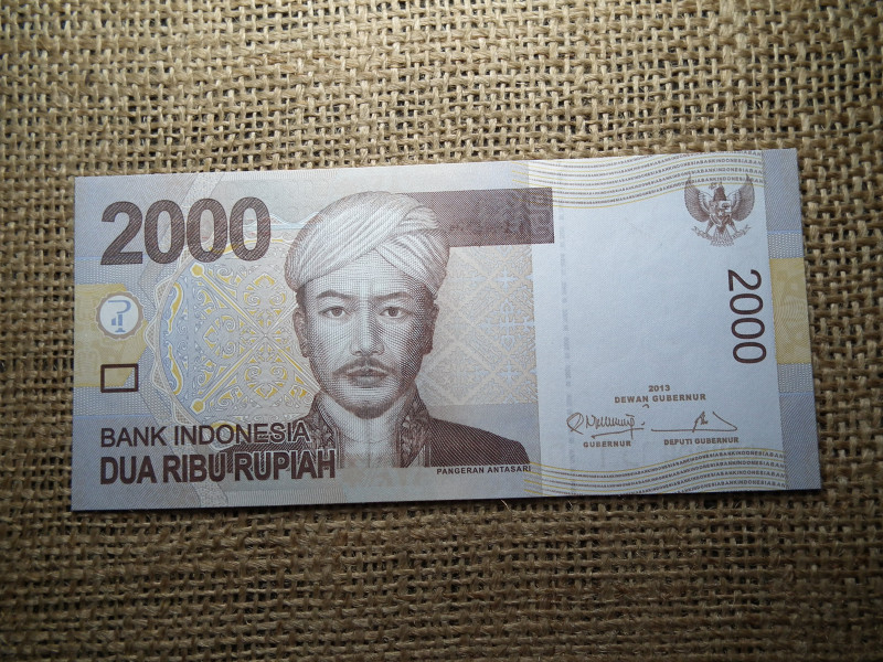 Indonézia 2000 rupiah 2013 UNC , C1