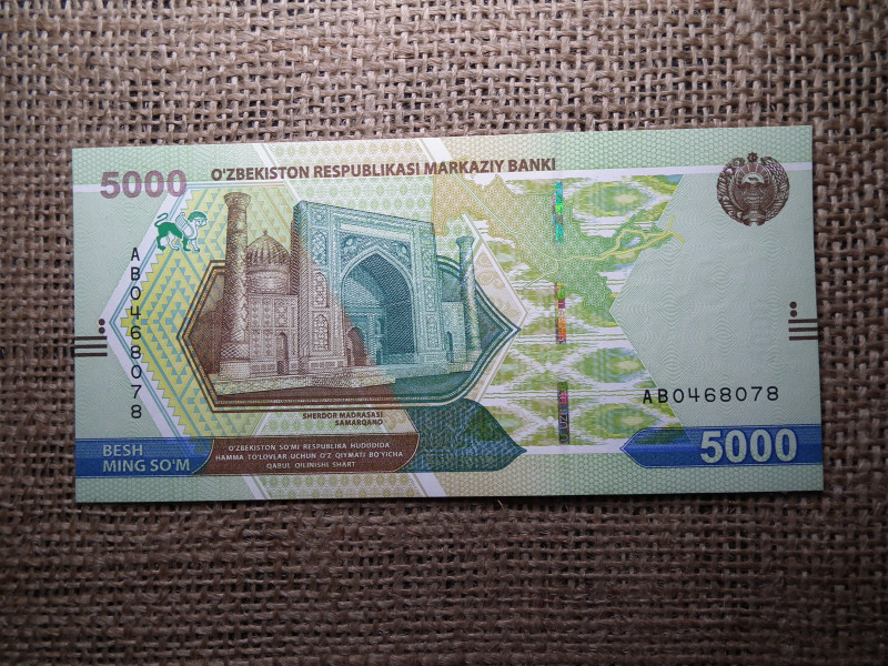 5000 som 2021 UNC , C1