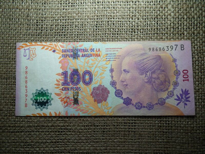 Argentína 100 pesos 2013 - 2014 , Evita , VF , C1