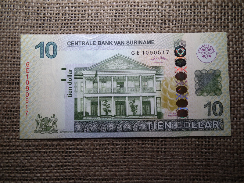 Suriname 10 dollar 2010 UNC , C1