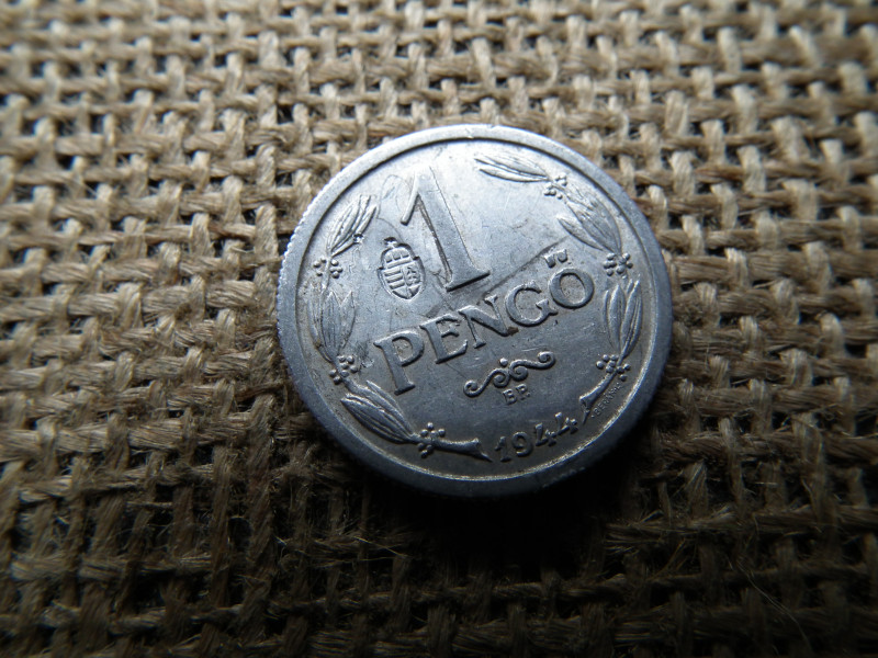 1 pengő 1944 , Magyar címer  beütéssel , ellen-jeggyel