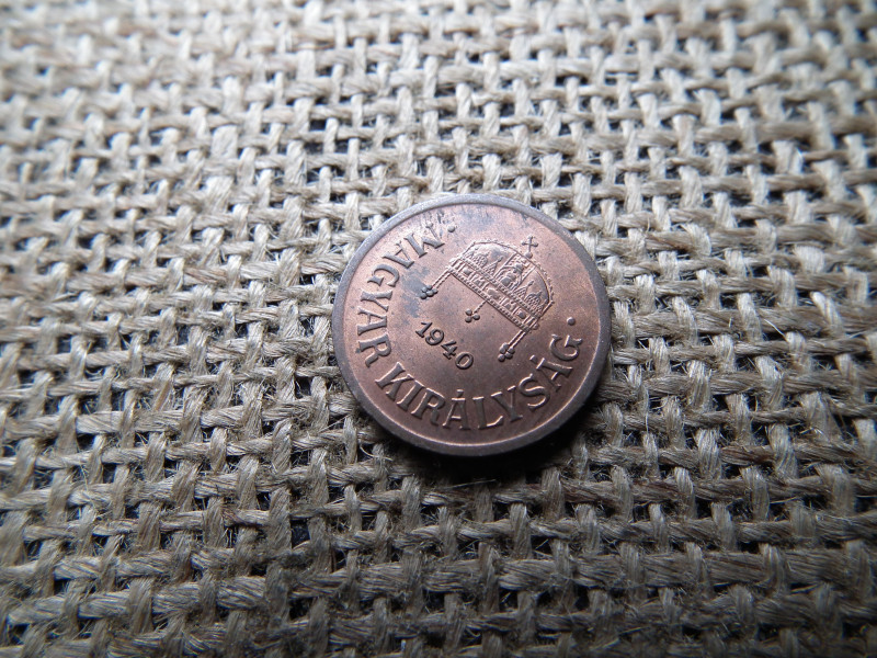 2 fillér 1940 , verdefényes , közeli számjegyek az évszámban