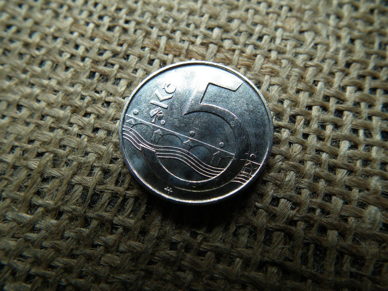 Csehország 5 korona 2002 , korun , verdefényes