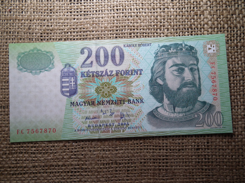 200 forint 2005 FC , UNC 