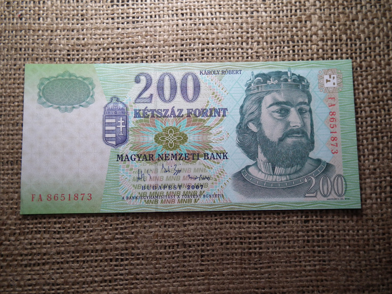 200 forint 2007 FA , UNC 