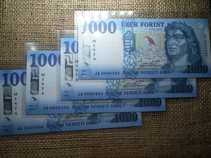 1000 forint 2023 JK , UNC , alacsony sorszám , MINTA , ritka ! 4 db sorszámkövető ! 