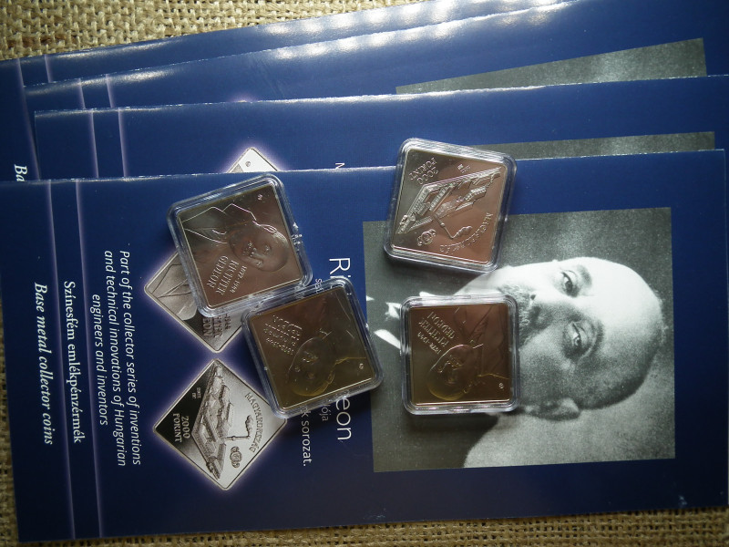 2000 forint 2022 BU, Richter Gedeon + prospektus ! Ár / db , D