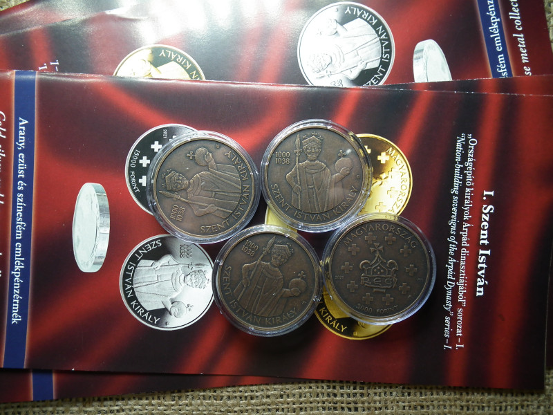 Szent István 3000 forint 2021 bronzpatinázott + prospektus ! Ár/db , D
