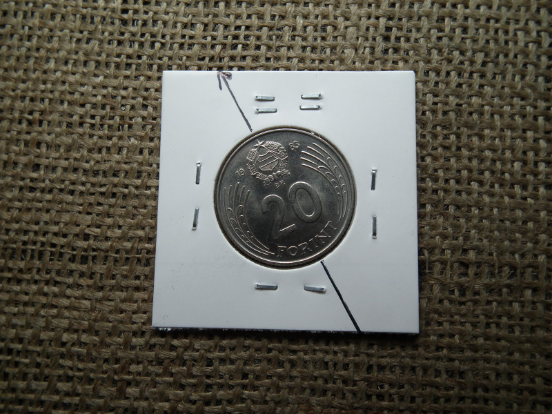 20 forint 1983 extra , verdehibás , elfordult ! Hibás