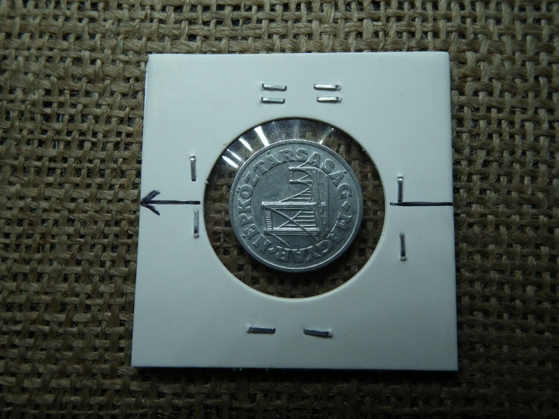 50 fillér 1986 , verdehibás , elfordult ! Hibás