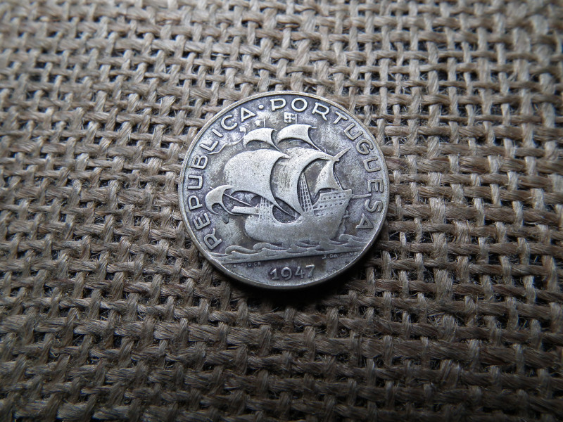 Portugáia , ezüst 5 escudos 1947 , escudo 