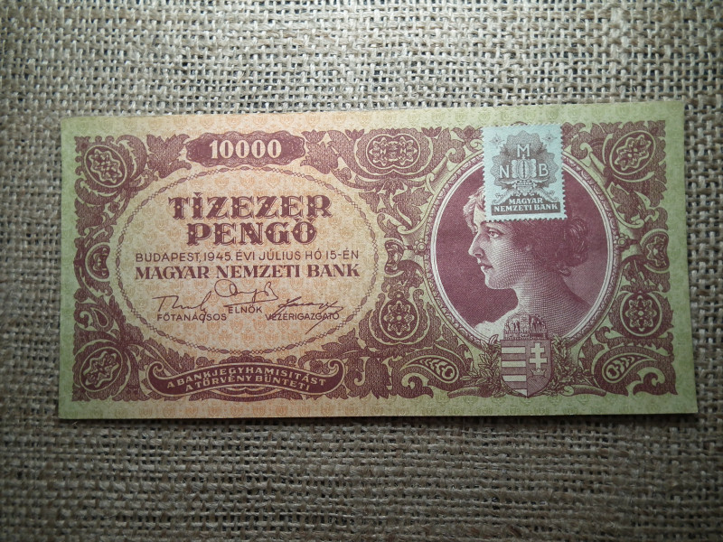 10000 pengő 1945 , MNB bélyeggel , alacsony sorszám , 1849 