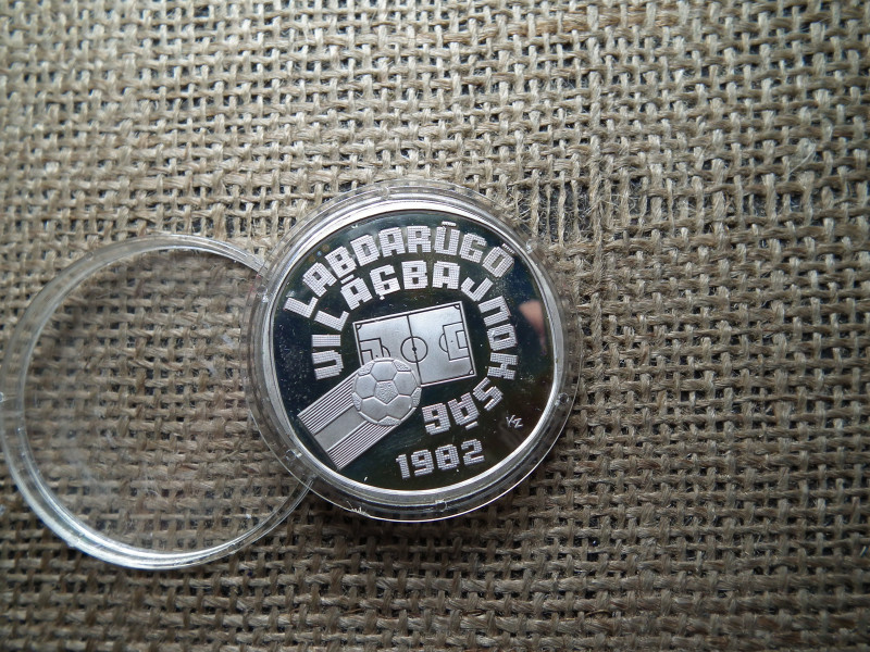 Ezüst 500 forint 1981 PP , foci VB