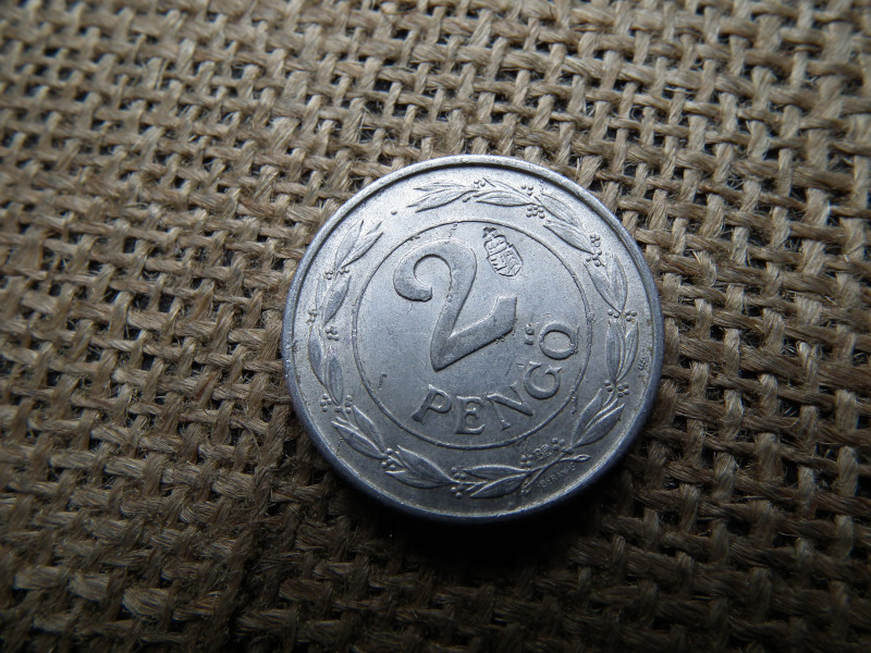 2 pengő 1941 , címer ellenjeggyel , jobb oldal 