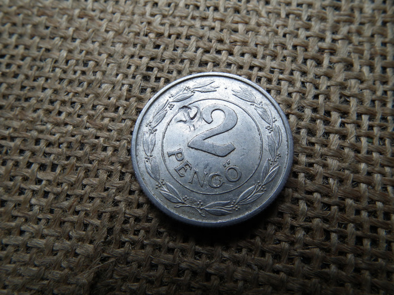 2 pengő 1943 , sarló kalapács ellenjeggyel 