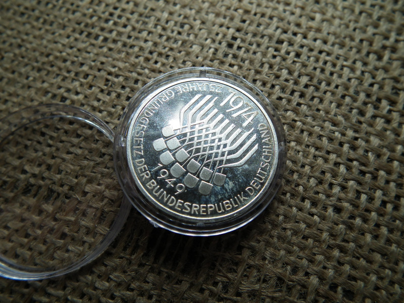 Németország , ezüst 5 márka 1974 F , 25 Jahre Grundgesetz , mark 