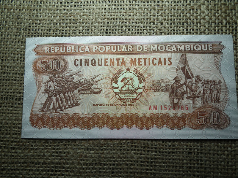 Mozambik 50 meticais 1986 UNC , C1