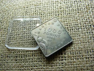 1000 forintos érme, 2006, Ford, BU