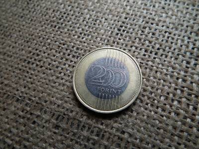 200 forint 2009 , ritka , hosszú vízvonalas 