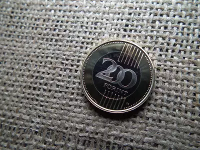 200 forint 2012 PP , ritkább 