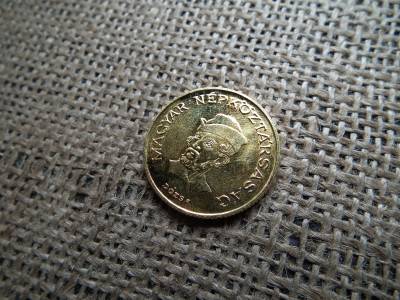 20 forint 1982 , aranyozott 