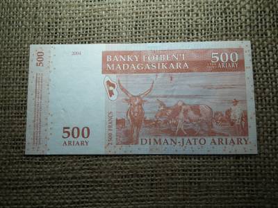 Madagaszkár 500 ariary 2004 VF, C1 Madagaszkár 500 ariary 2004 VF, C1