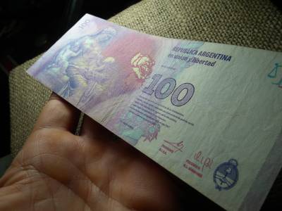 Argentína 100 pesos 2013 - 2014 , Evita , VF , C1 Argentína 100 pesos 2013 - 2014 , Evita , VF , C1