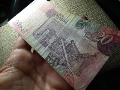 Botswana 20 pula 2012 , C1 Botswana 20 pula 2012 , C1