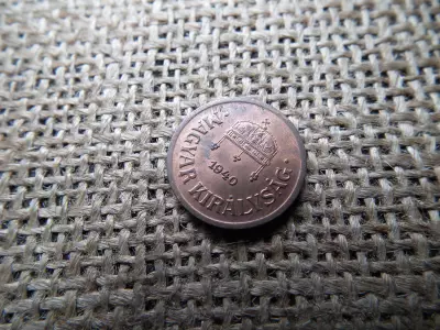 2 fillér 1940 , verdefényes , közeli számjegyek az évszámban 
