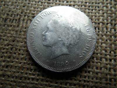 Spanyolország ezüst 5 pesetas 1894 Alfonso XIII 2. portré , reszelt portré oldal  Spanyolország ezüst 5 pesetas 1894 Alfonso XIII 2. portré , reszelt portré oldal