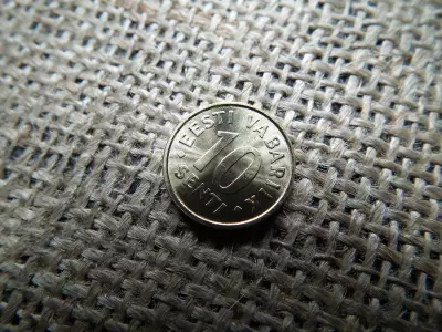 Észtország 10 senti 2002 , verdefényes