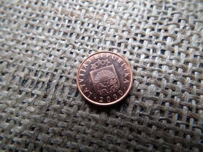 Észtország 2 santimi 2000 , verdefényes  Észtország 2 santimi 2000 , verdefényes