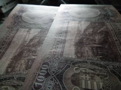 1000 pengő 1943 2 db sorszámkövető , egyiken gyári papírránc , hajtatlan , extra 