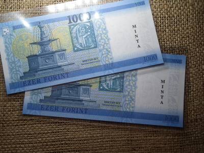 1000 forint 2021 JA , UNC , alacsony sorszám , MINTA , ritka , 2 db sorszámkövető 