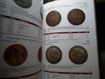 Adamovszky István - Az érem 1901-2011 , MÉE , új  Adamovszky István - Az érem 1901-2011 , MÉE , új