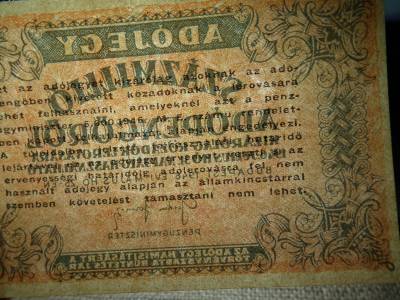 Százmillió adópengő 1946 , ritka , EF-aUNC  Százmillió adópengő 1946 , ritka , EF-aUNC