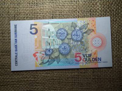 Suriname 5 gulden 2000 , hajtatlan 