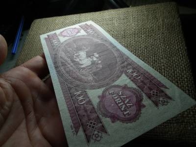 100 forint 1968 , nagyon szép , kis aláírás 