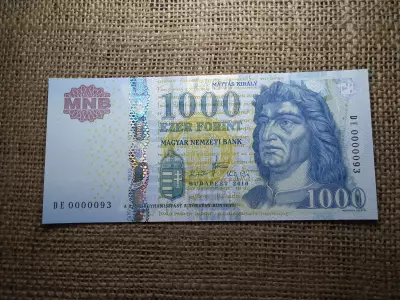UNC 1000 Forint 2010   DE  0000093 , alacsony sorszám 
