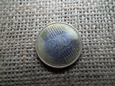 200 forint 2009 , ritka , hosszú vízvonalas 200 forint 2009 , ritka , hosszú vízvonalas