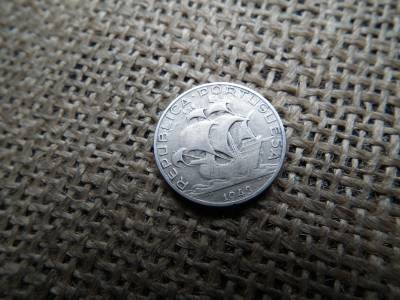 Portugáia , ezüst 2 ,50 escudos 1943 , escudo 