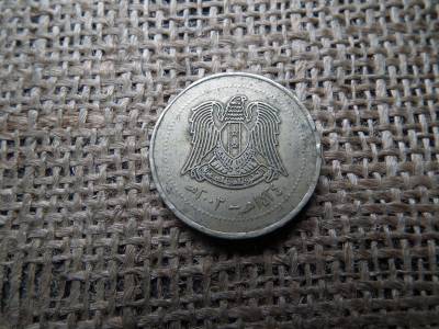 Szíria 10 pounds 2003 , font 