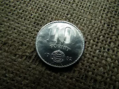 10 forint 1982 