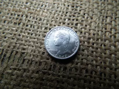 5 fillér 1982 