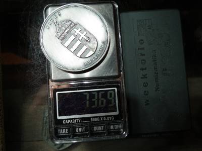 Gymnasium Hungaricum Kastl , Fides Amicita érem ! Dobozában 