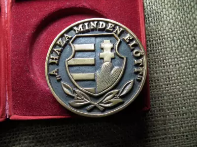 Forradalom és Szabadságharc 50. évfordulójára , óriási bron érem ! 1956 - 2006 , eredeti dobozában 