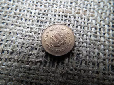 2 fillér 1946 , verdefényes 