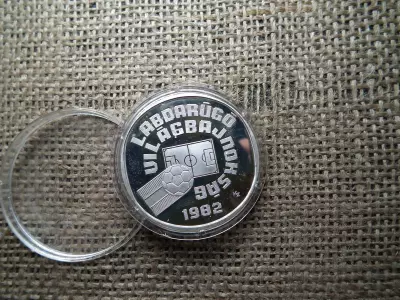 Ezüst 500 forint 1981 PP , foci VB