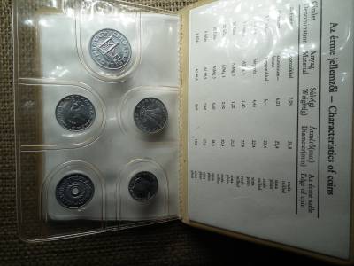 Műbőrtokos forgalmi sor 1984 , ritka ! Forint és fillér 1984 